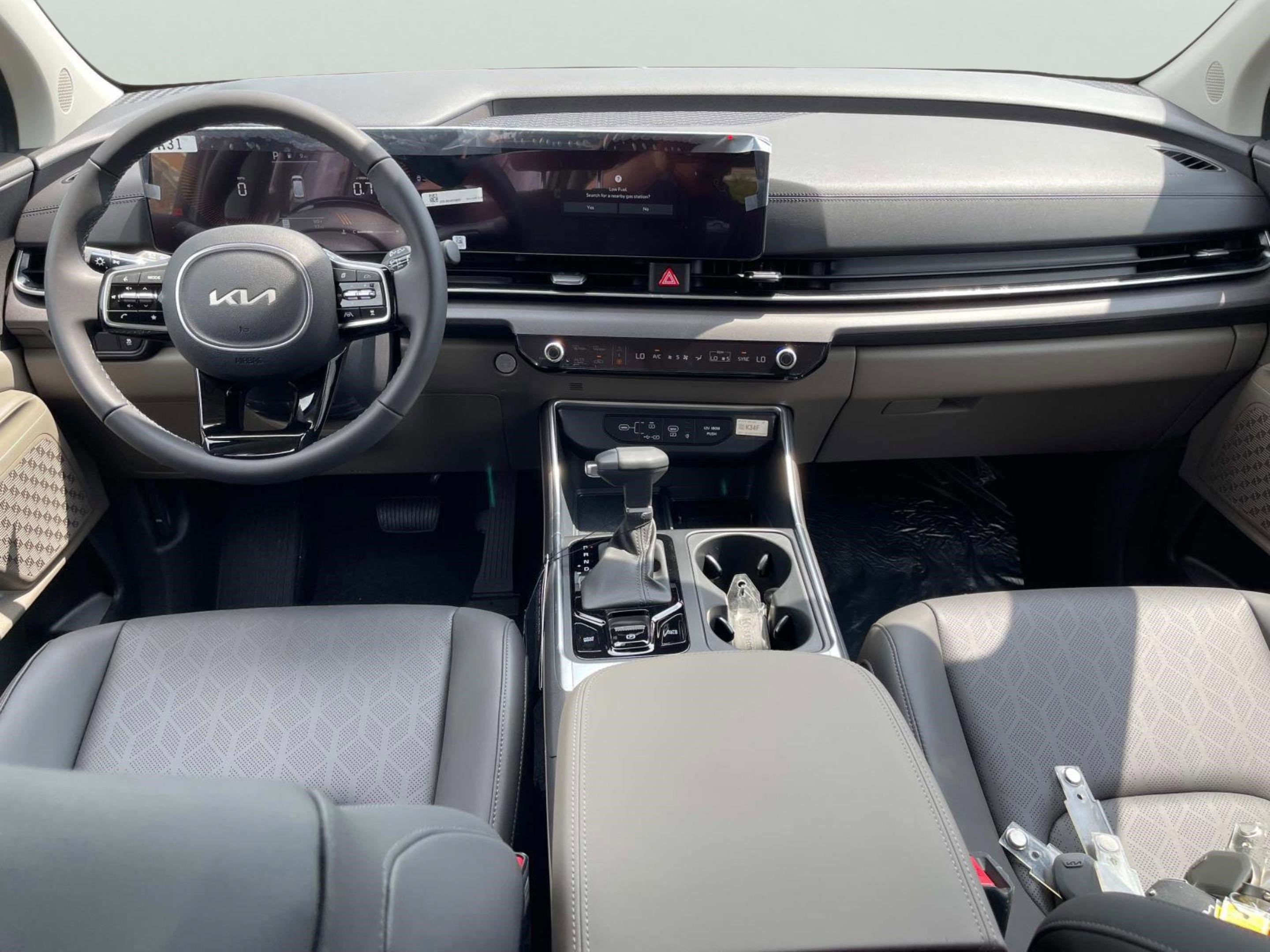 2026 Kia Carnival EX photo 24