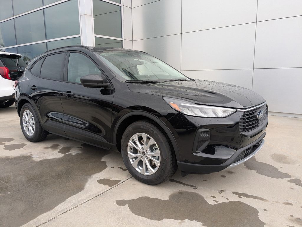 2025 Ford Escape Active photo 2