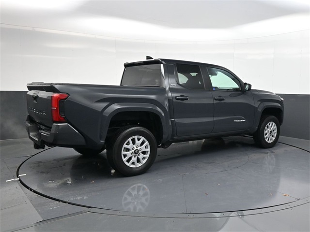 2024 Toyota Tacoma SR5 photo 4