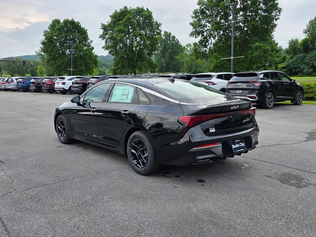 2025 Kia K5 LXS photo 5