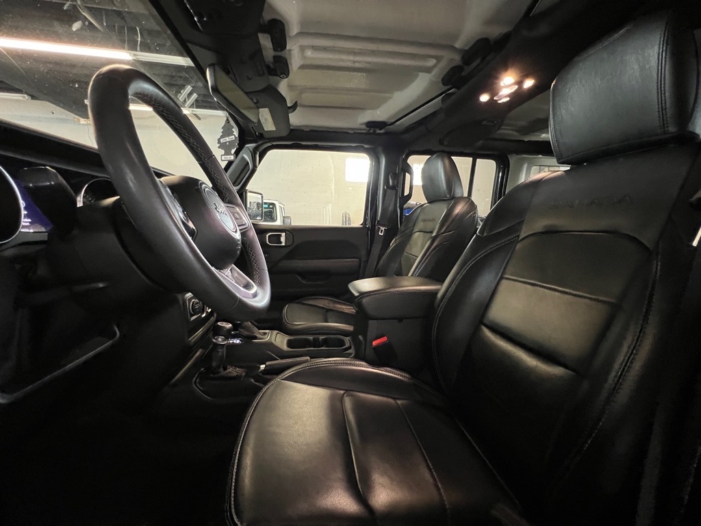2023 Jeep Wrangler Sahara 4xe photo 7