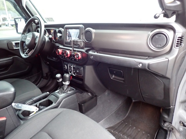 2022 Jeep Gladiator Sport photo 11