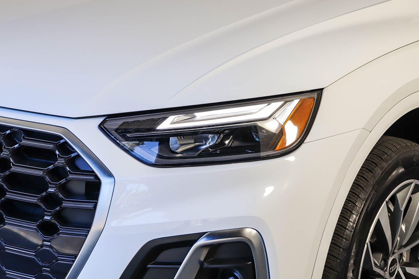 2023 Audi Q5 45 S line Premium photo 4