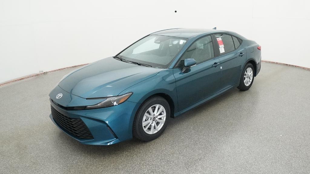 2026 Toyota Camry LE's photo