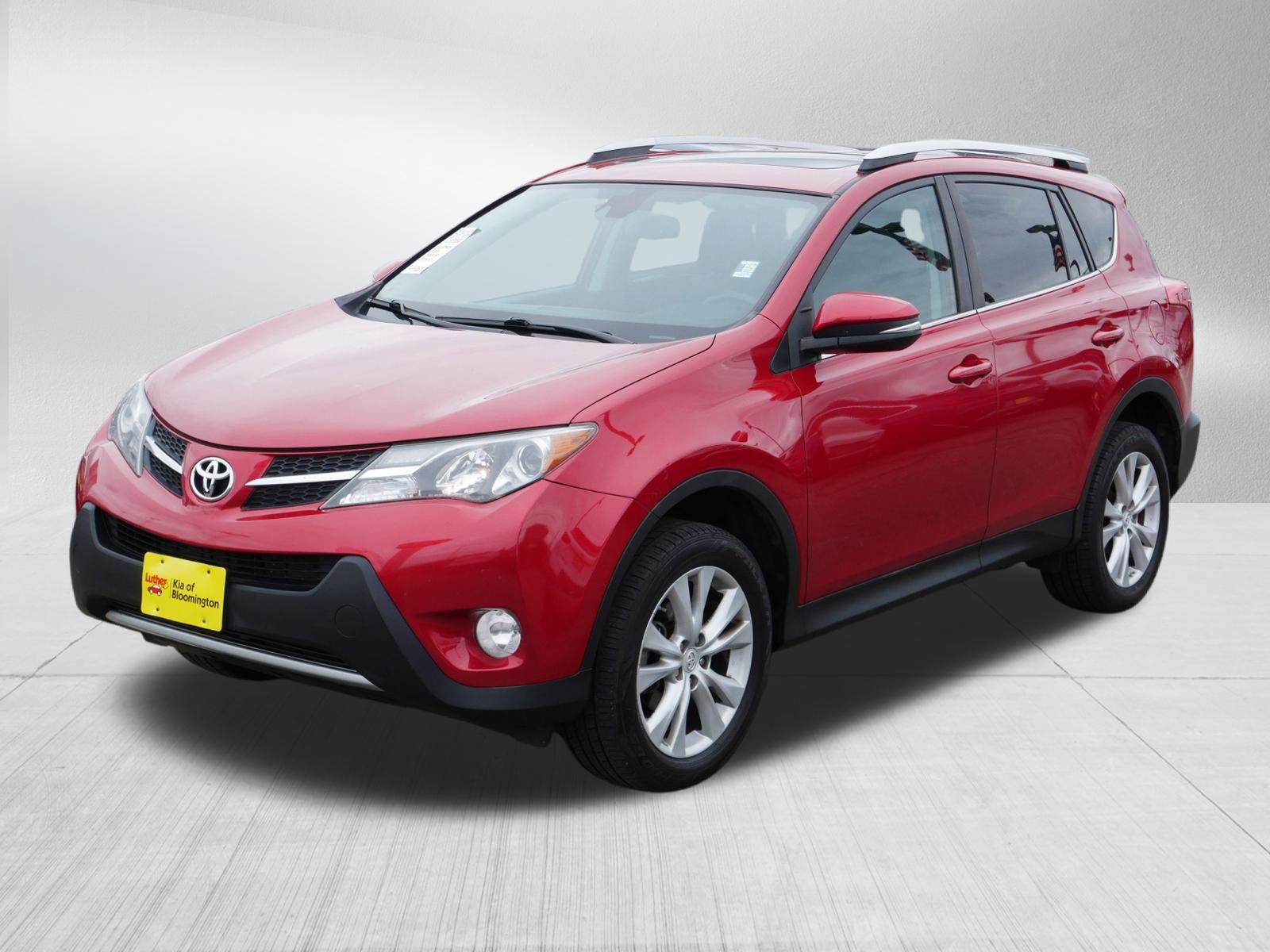 2015 Toyota RAV4 Limited photo 3