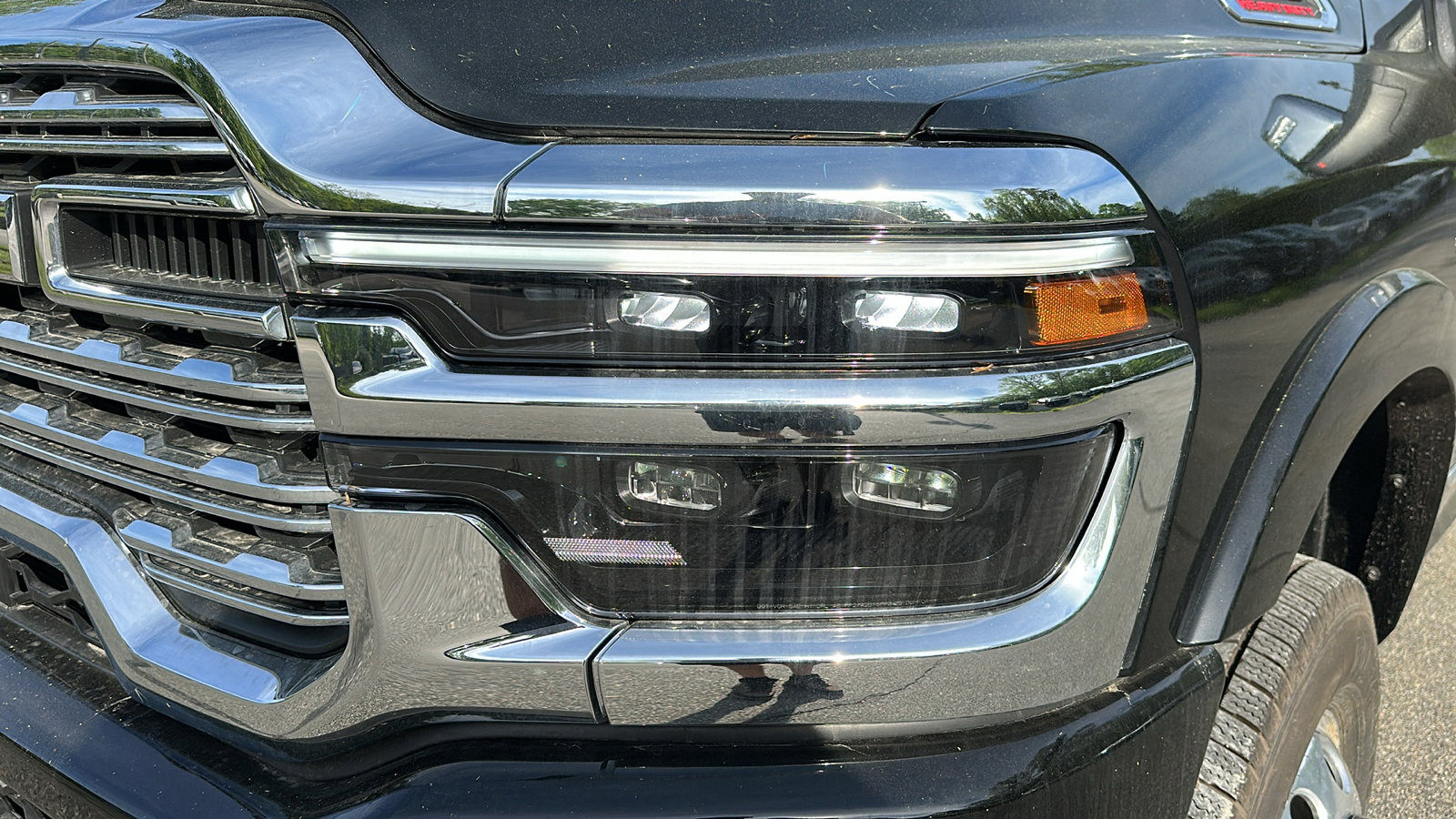 2025 Ram 3500 Limited photo 4