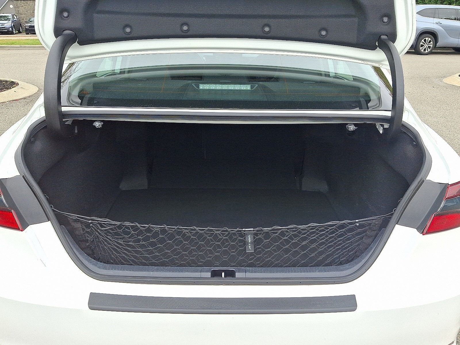 2023 Toyota Camry SE photo 26