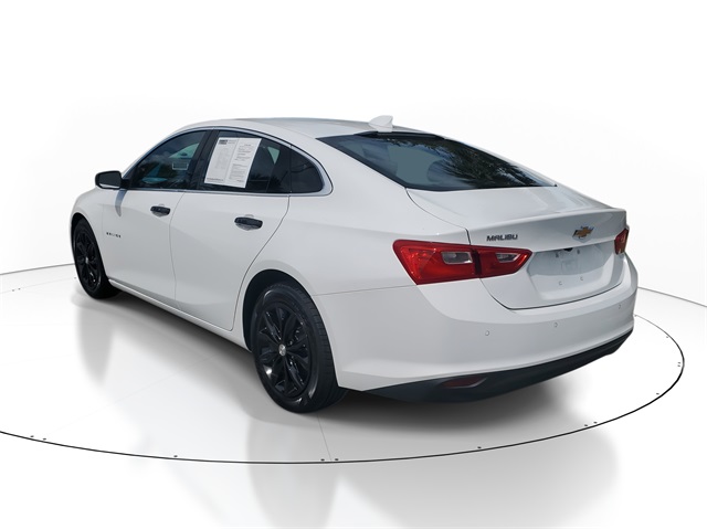 2024 Chevrolet Malibu 1LT photo 3
