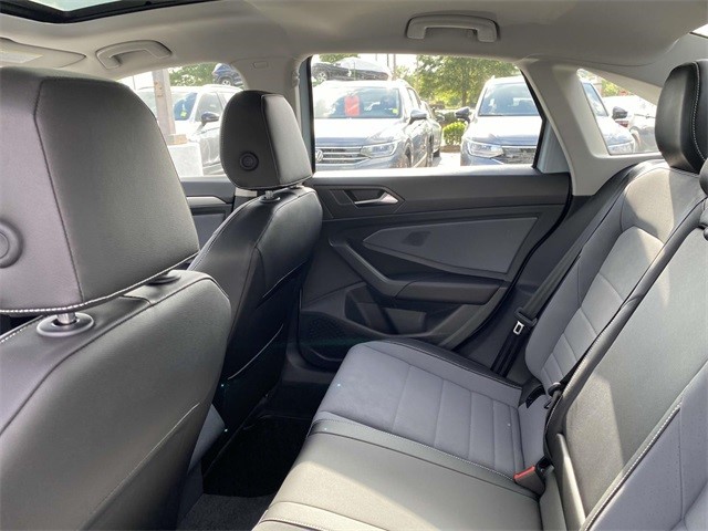 2025 Volkswagen Jetta 1.5T SE photo 8