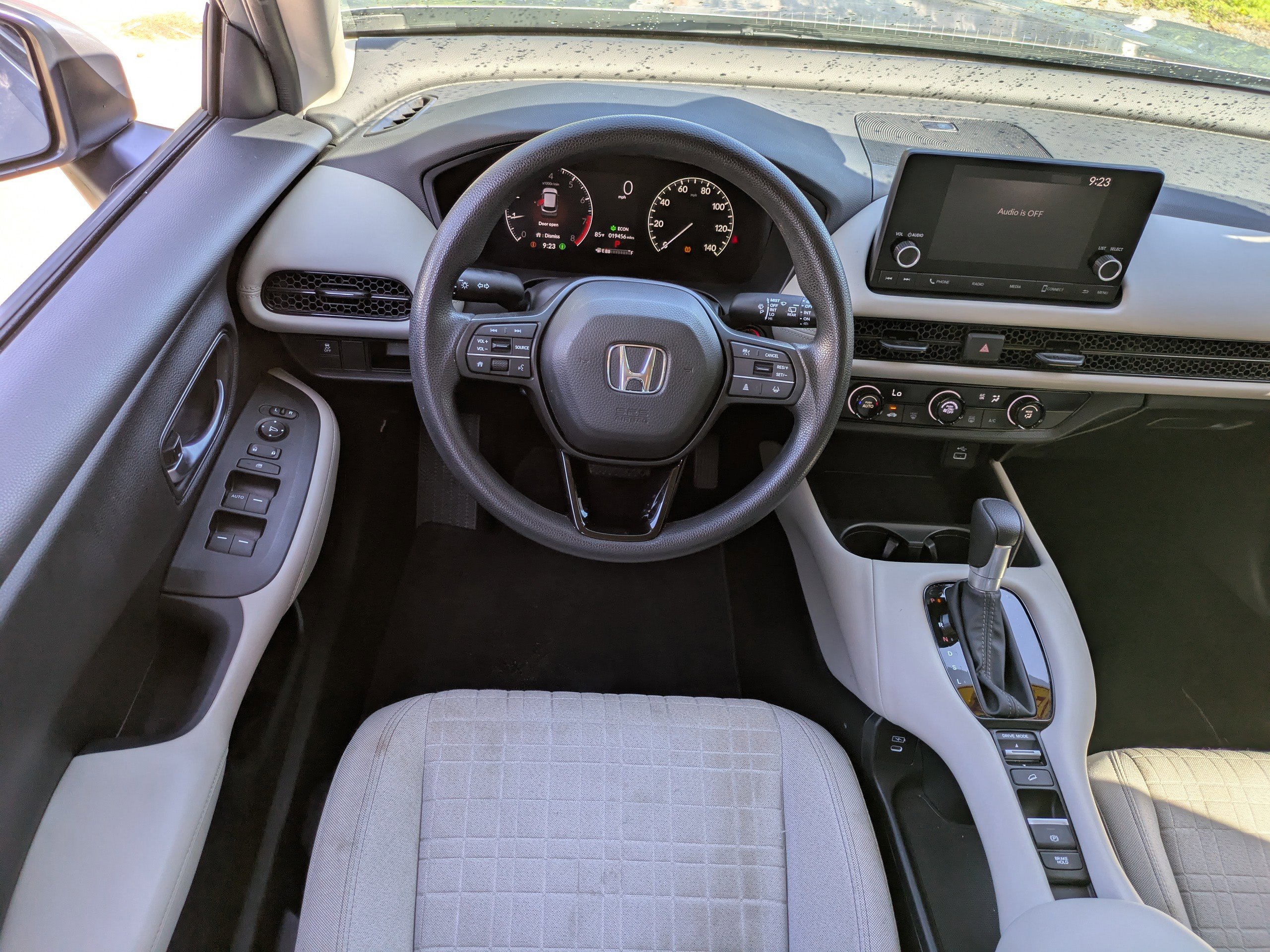 2024 Honda HR-V LX 2WD photo 4