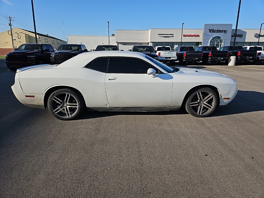 2013 Dodge Challenger SXT photo 6
