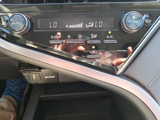 2023 Toyota Camry LE photo 19