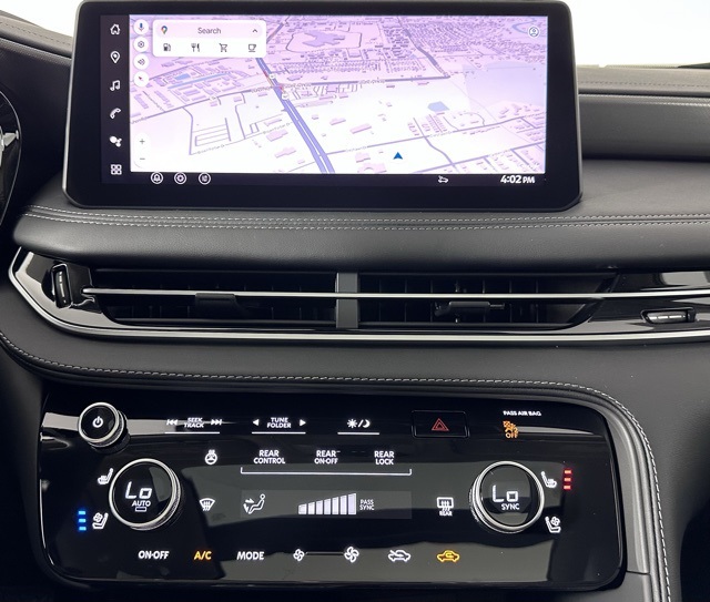 2026 Infiniti QX60 Luxe photo 13