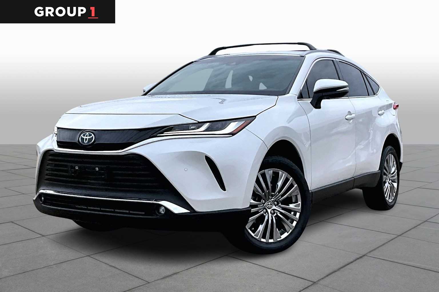 2023 Toyota Venza XLE's photo