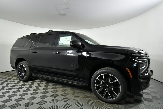 2025 Chevrolet Suburban RST photo 7