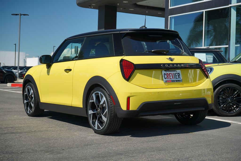 New 2026 MINI 2 Door Signature Plus Coupe in Santa Ana #M260003
