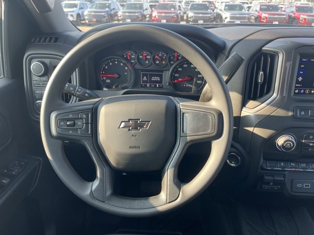 2025 Chevrolet Silverado 2500HD Custom photo 12