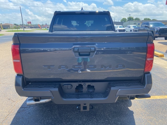 2025 Toyota Tacoma TRD Sport Double Cab photo 4