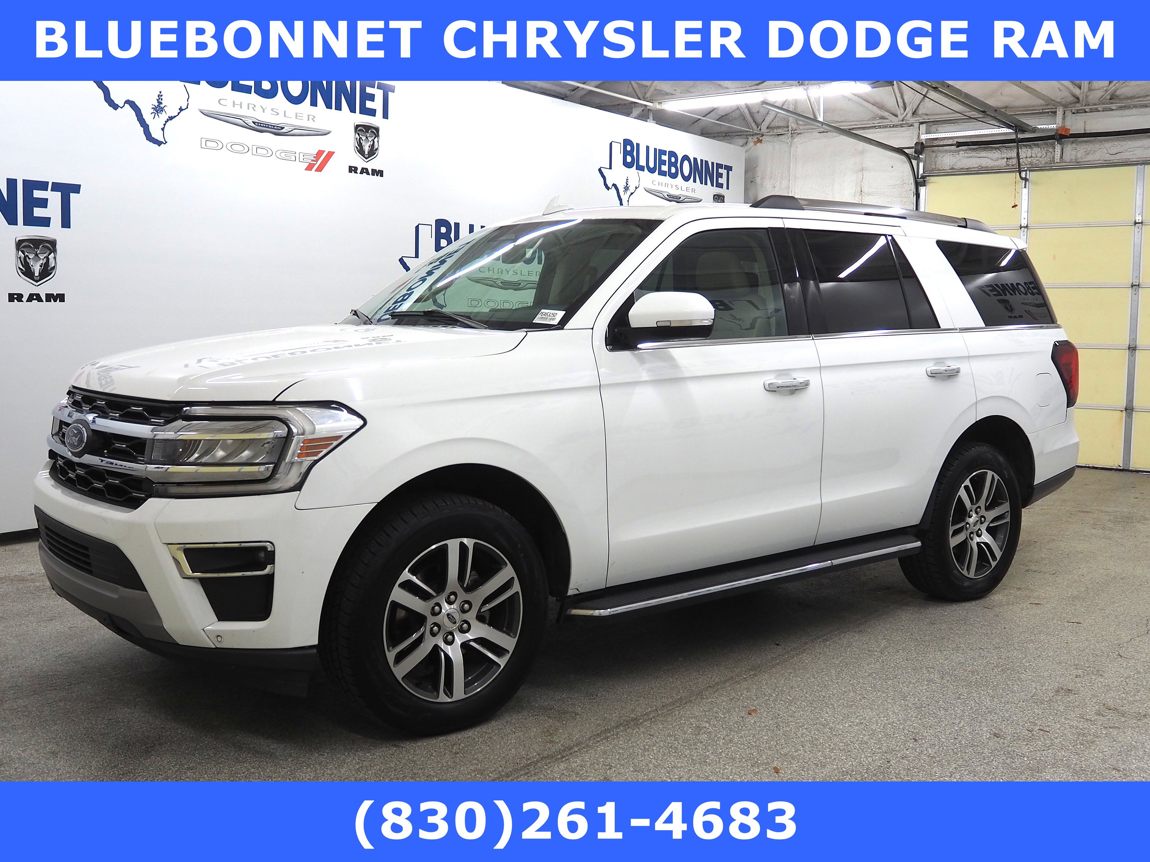 2023 Ford Expedition Limited's photo