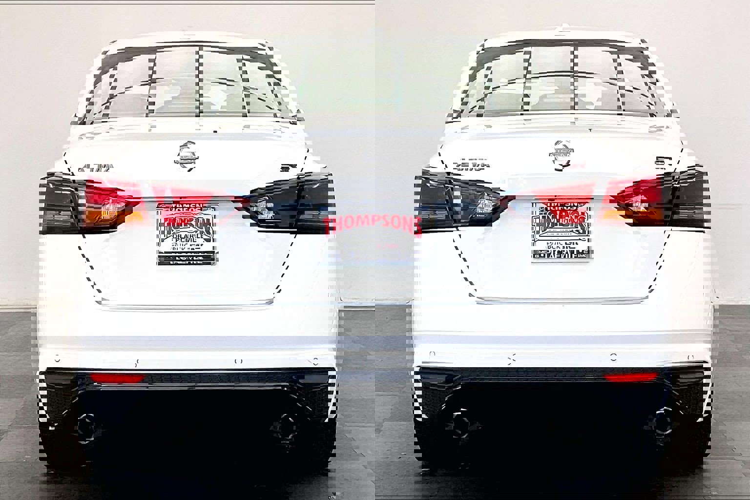 2023 Nissan Altima 2.5 SR photo 3