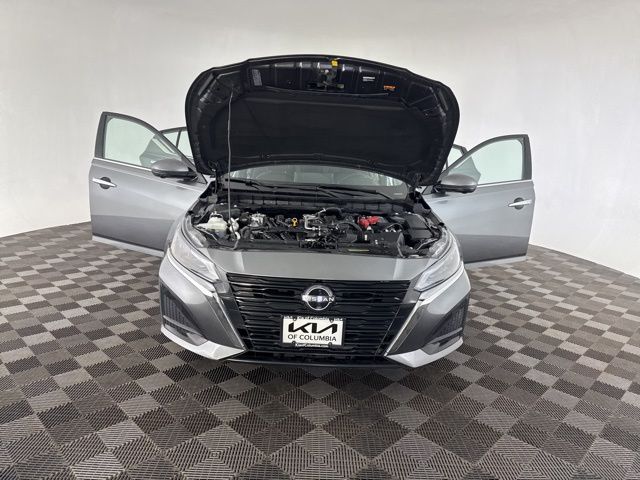 2023 Nissan Altima 2.5 SL photo 11
