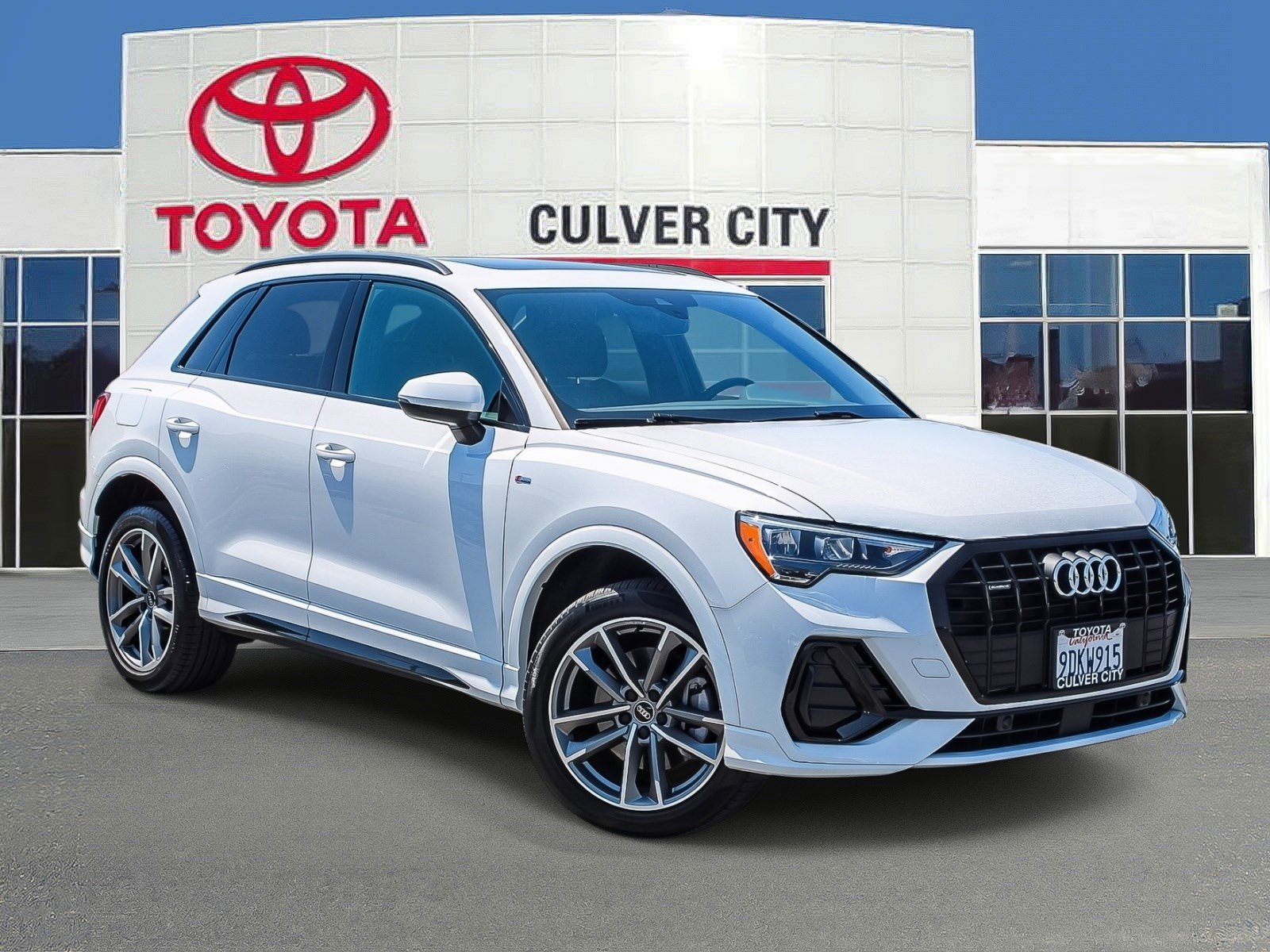 2022 Audi Q3