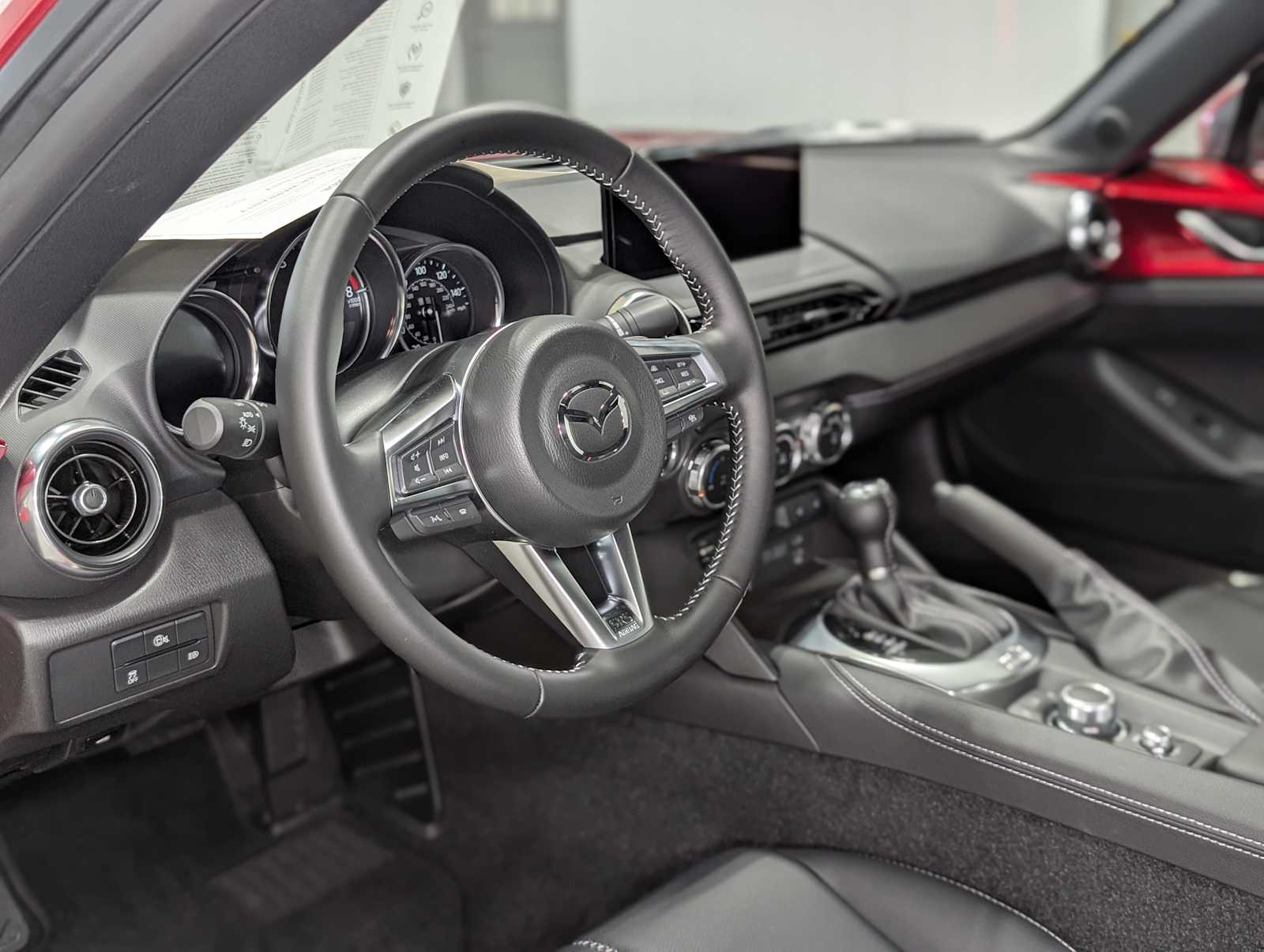 2024 Mazda MX-5 Miata Miata RF Grand Touring photo 5