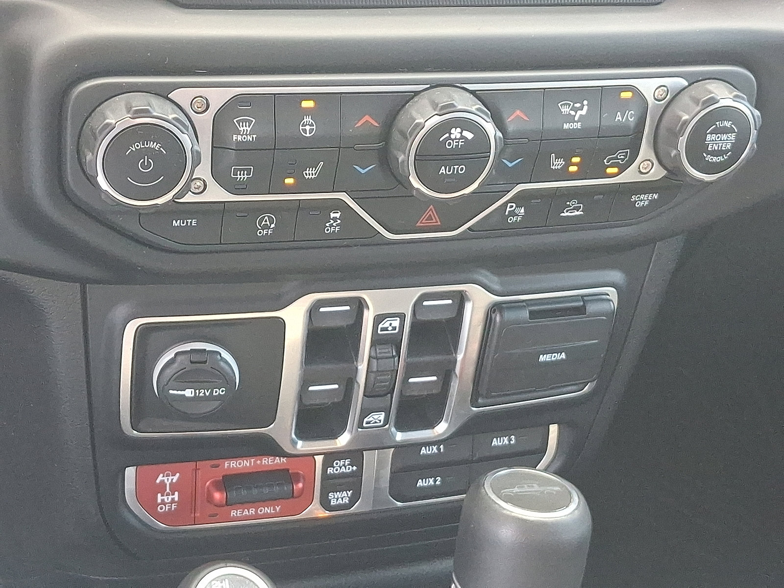 2020 Jeep Gladiator Rubicon photo 14