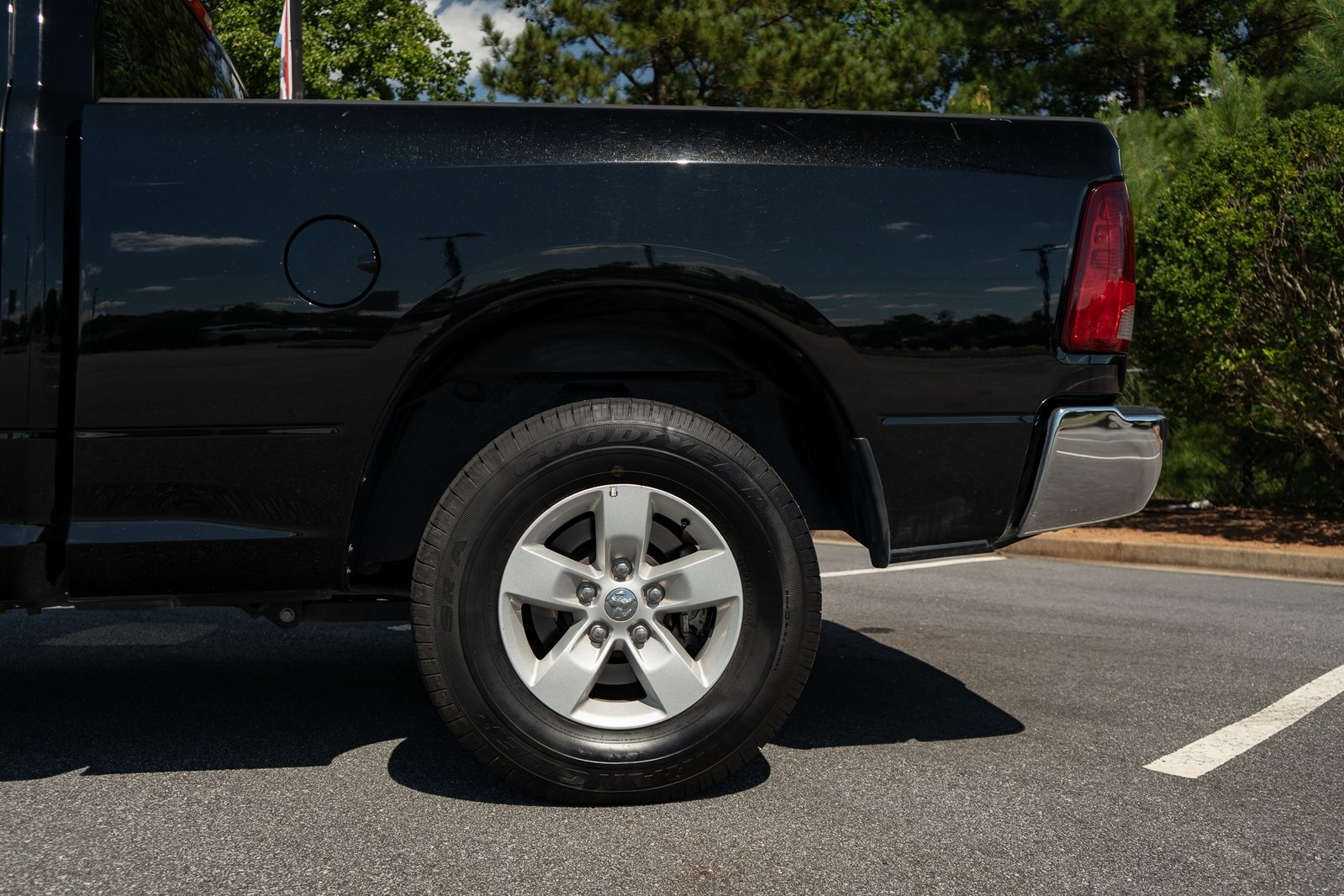 2024 Ram 1500 Classic SLT photo 4