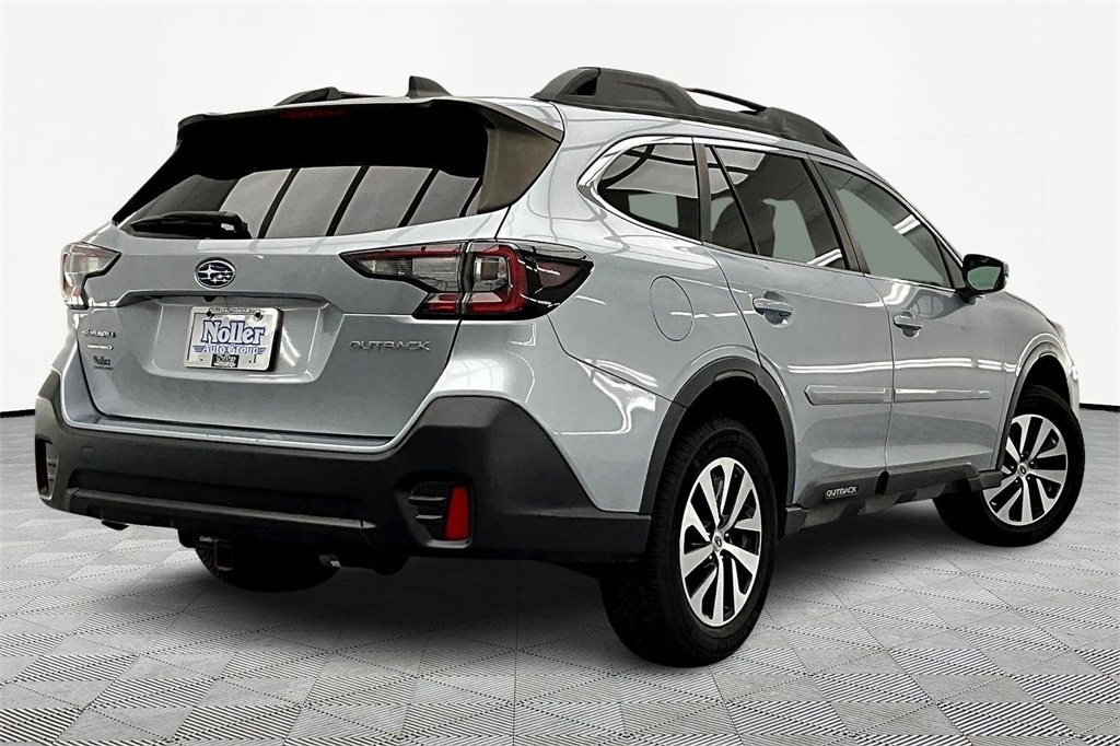 Used 2021 Subaru Outback Premium with VIN 4S4BTADC4M3137968 for sale in Kansas City