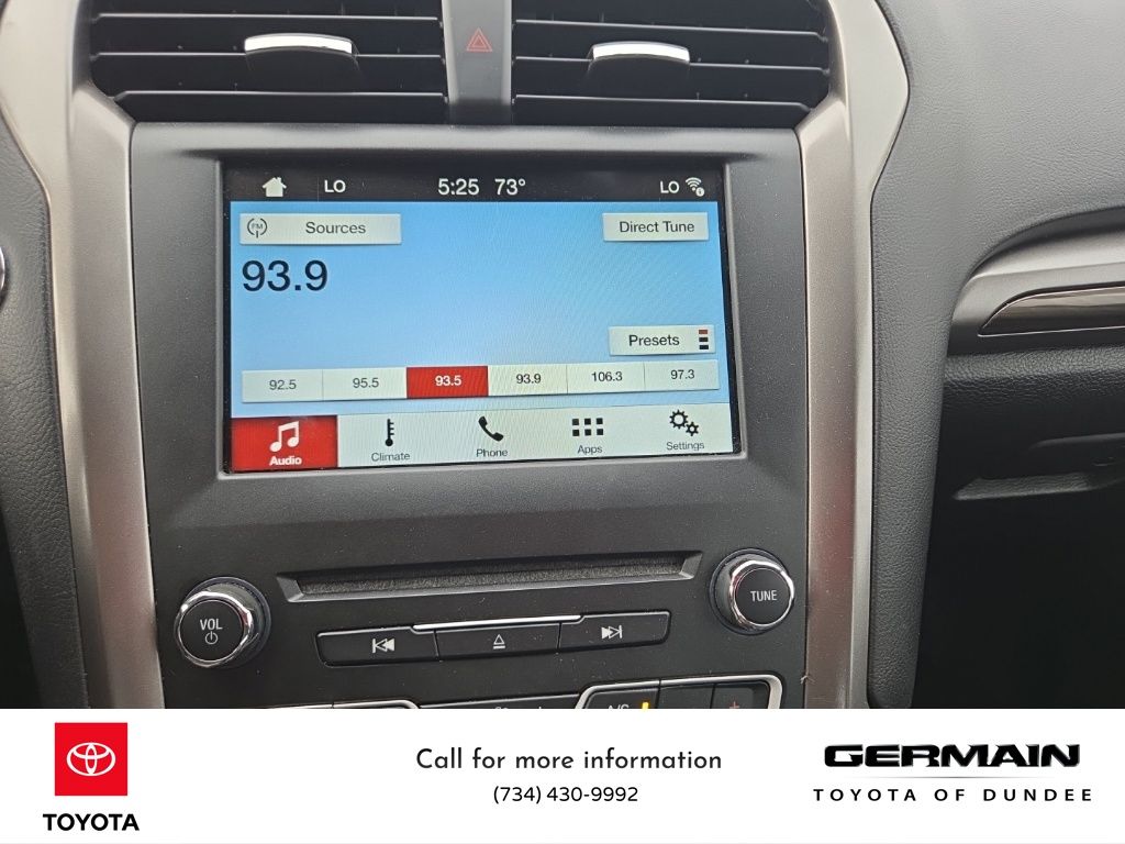 2018 Ford Fusion SE photo 26