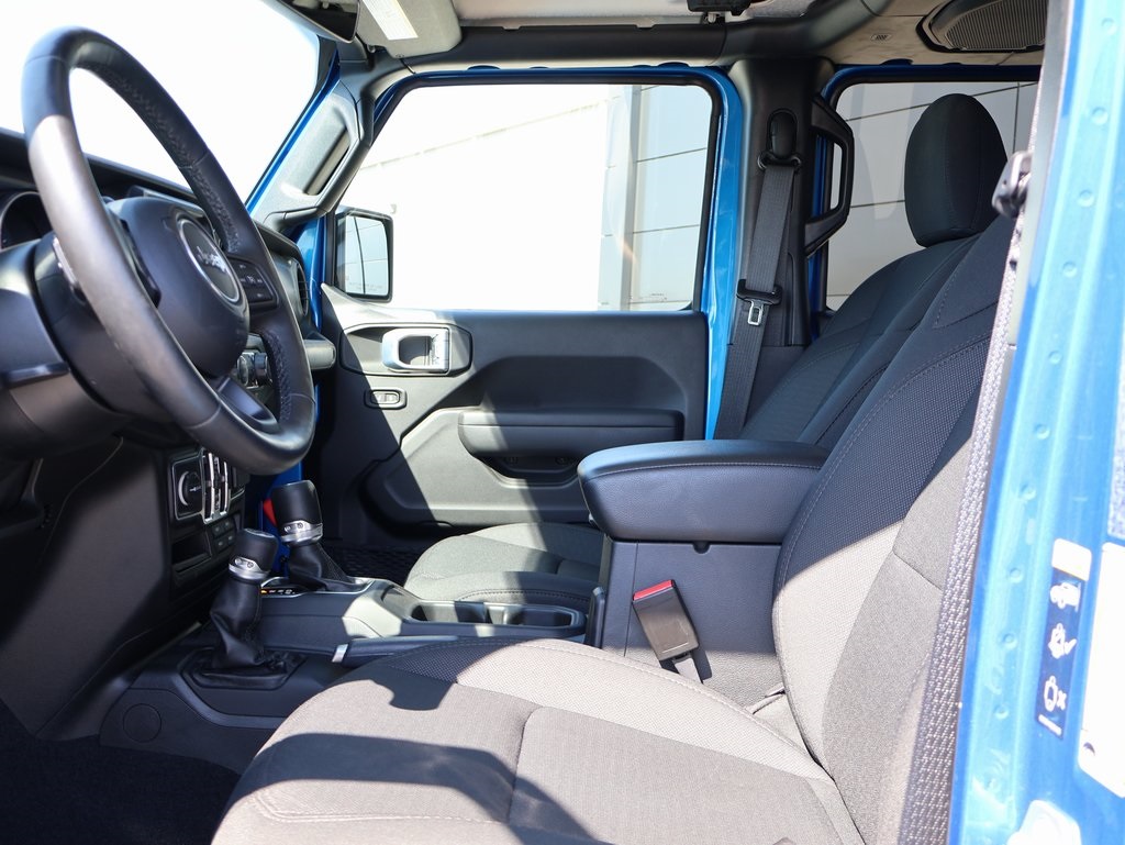 2022 Jeep Gladiator Sport photo 22