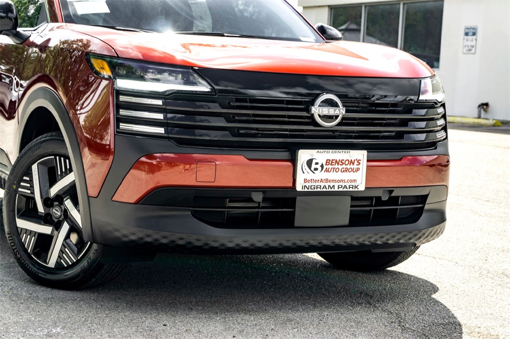 2026 Nissan Kicks SV photo 2