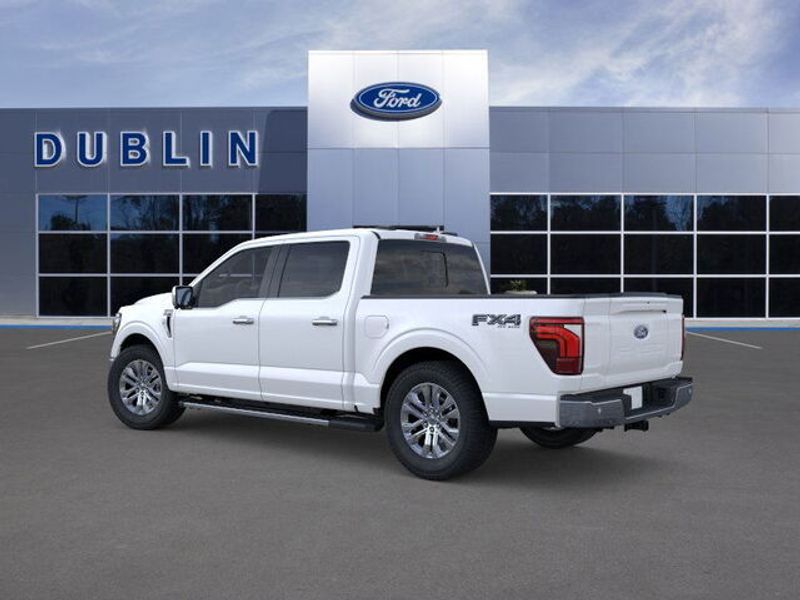 2025 Ford F-150 Lariat photo 2