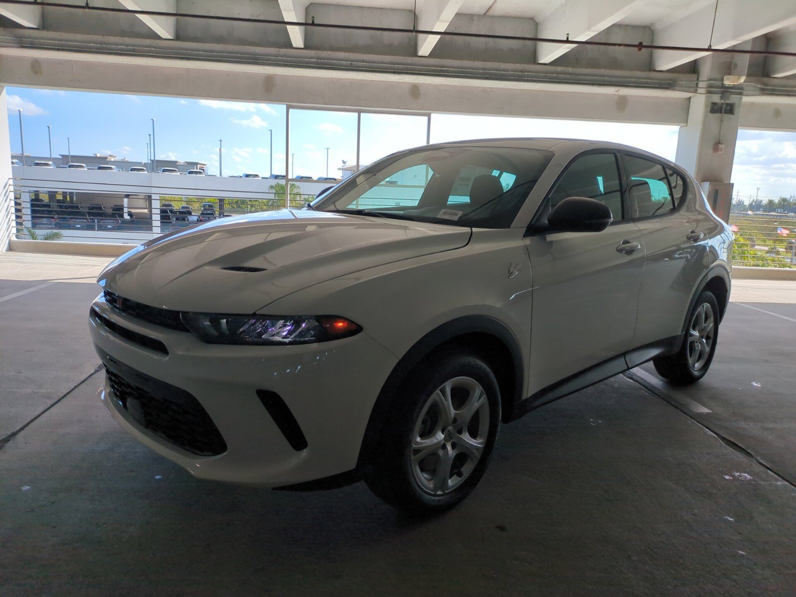 2025 Dodge Hornet GT photo 7