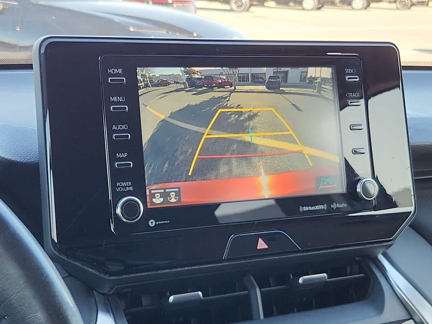 2022 Toyota Venza LE photo 14