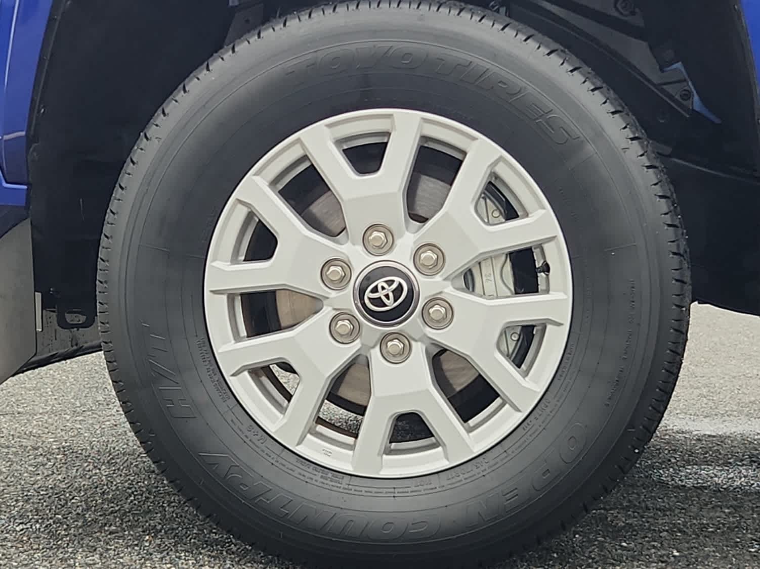 2025 Toyota Tacoma SR5 Double Cab photo 6
