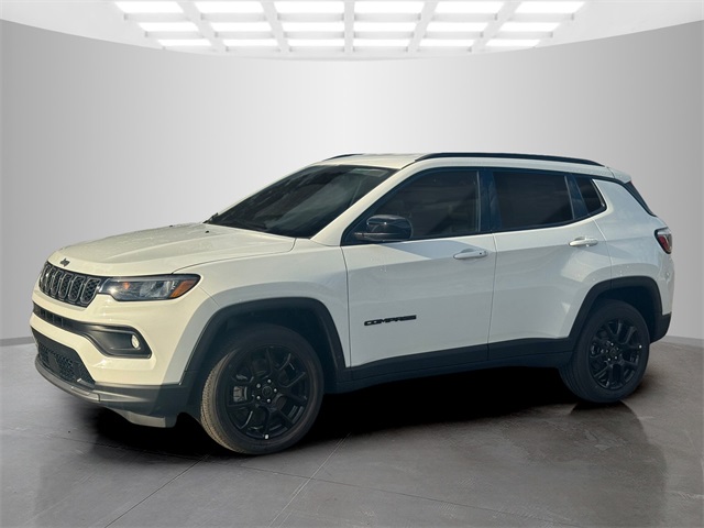 2026 Jeep Compass Latitude Altitude photo 3
