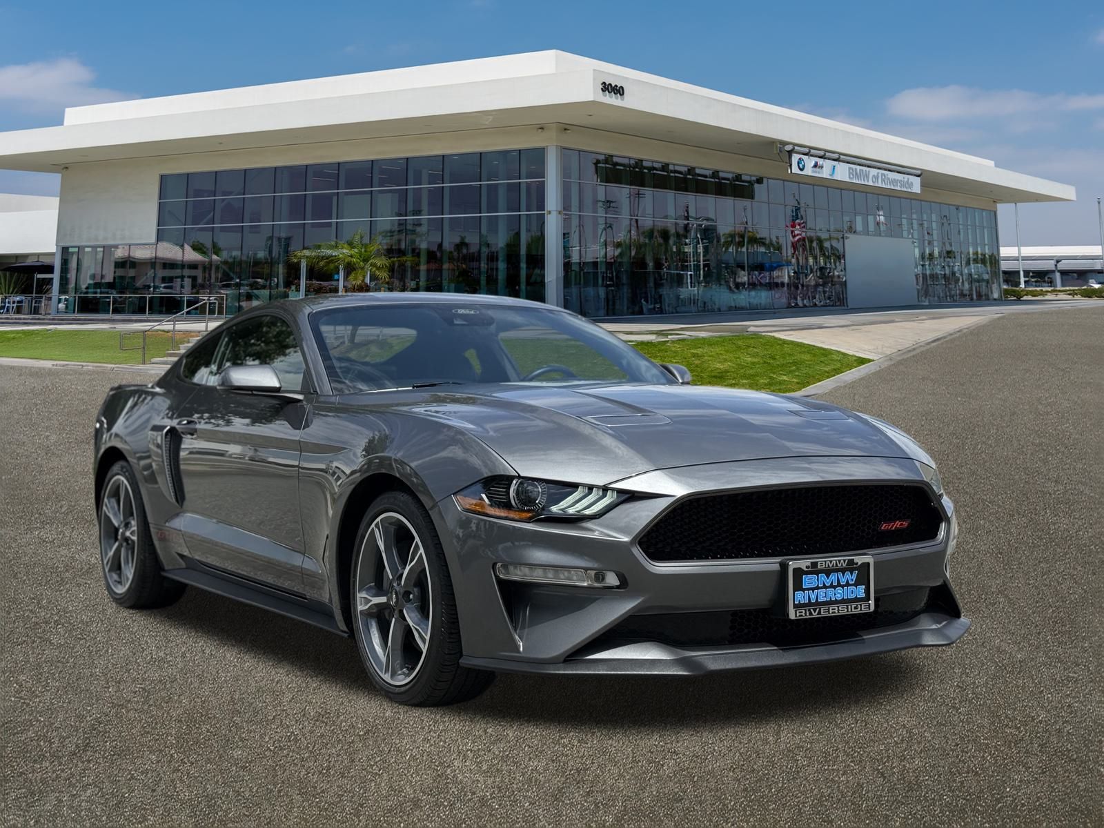 2022 Ford Mustang GT Premium photo 2