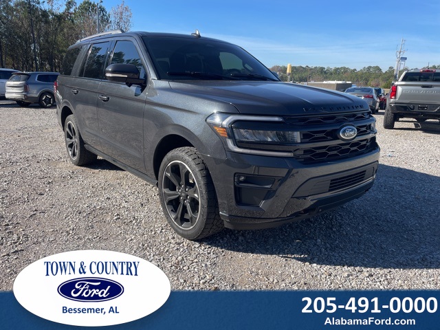2023 Ford Expedition Limited's photo