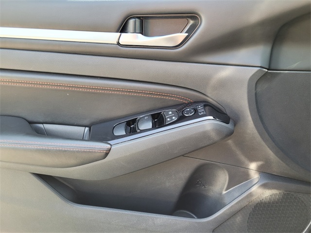 2023 Nissan Altima 2.5 SR photo 27
