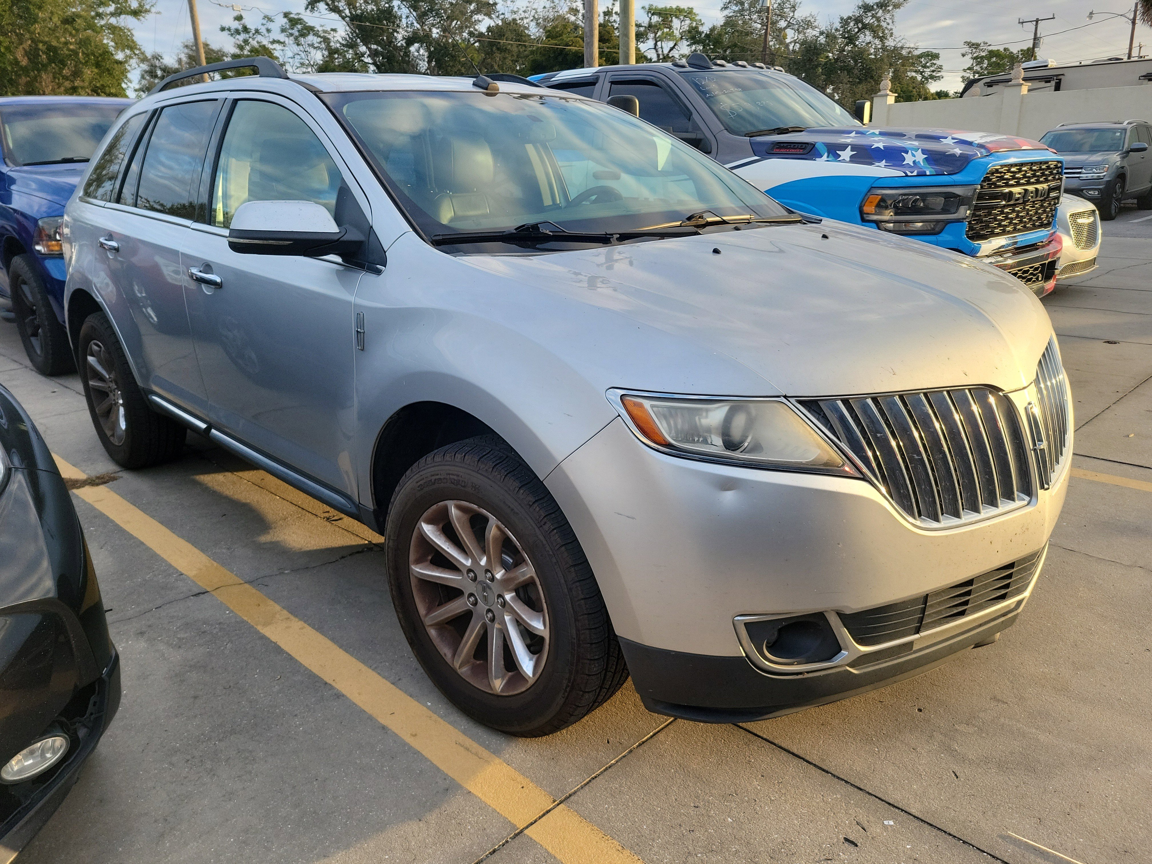 2013 Lincoln MKX Base's photo