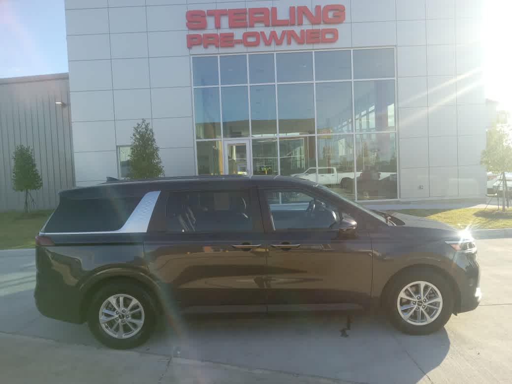 2024 Kia Carnival LX Seat Pkg's photo