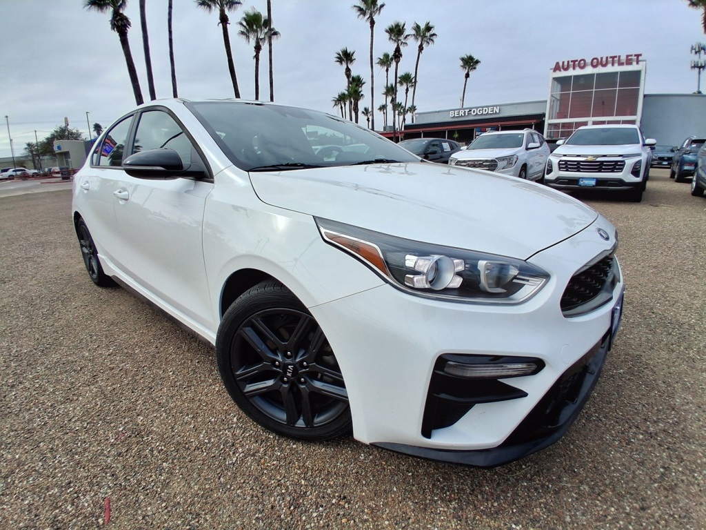 2020 Kia FORTE GT-Line's photo