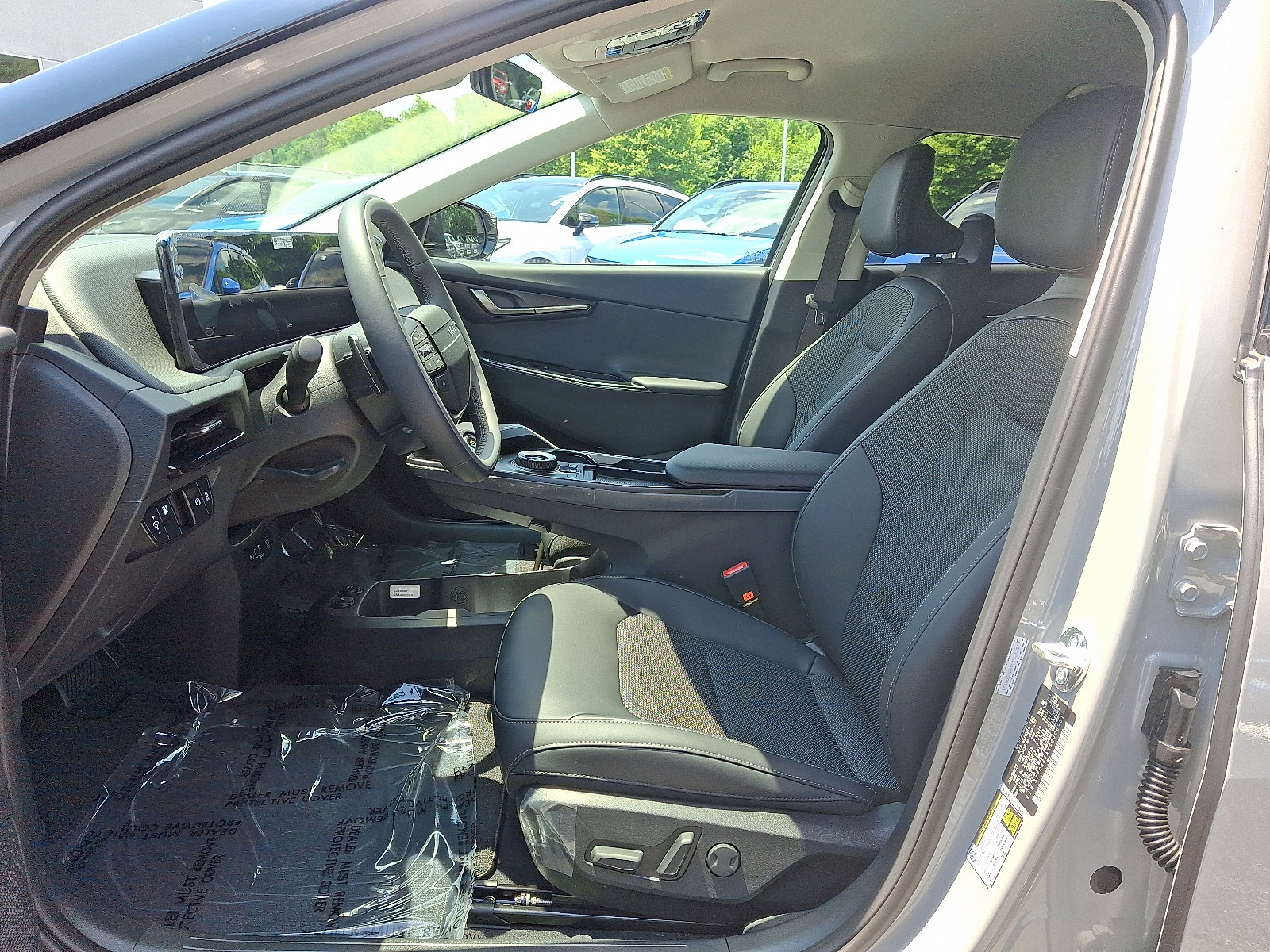 2025 Kia EV6 Light photo 6