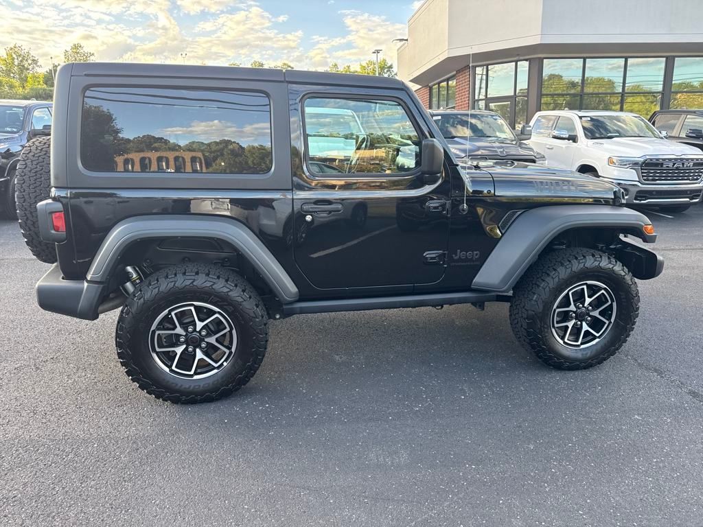 2023 Jeep Wrangler Willys photo 6