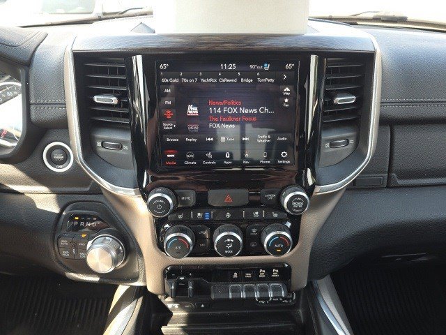 2019 Ram 1500 Laramie photo 16