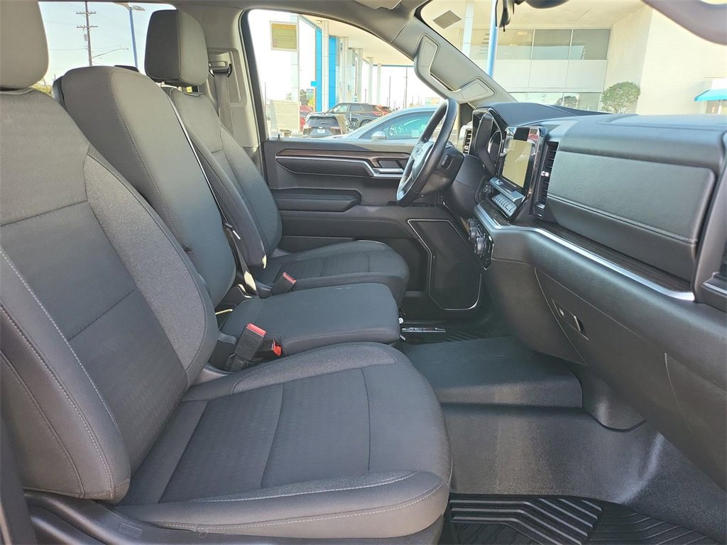 2022 Chevrolet Silverado 1500 RST photo 18