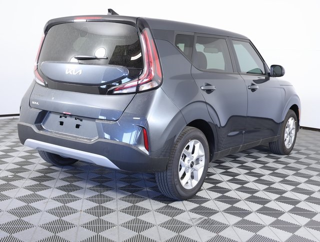 2025 Kia Soul LX photo 3