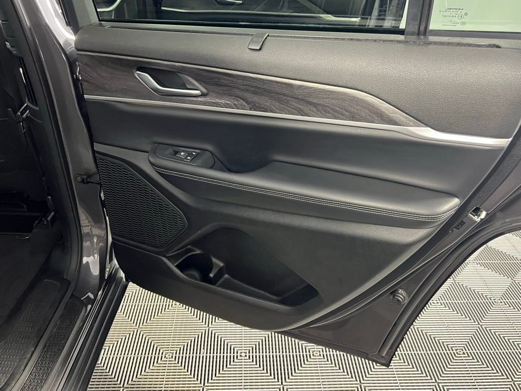 2024 Jeep Grand Cherokee Limited photo 26